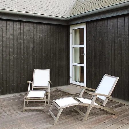 Four-bedroom Holiday In * Hals