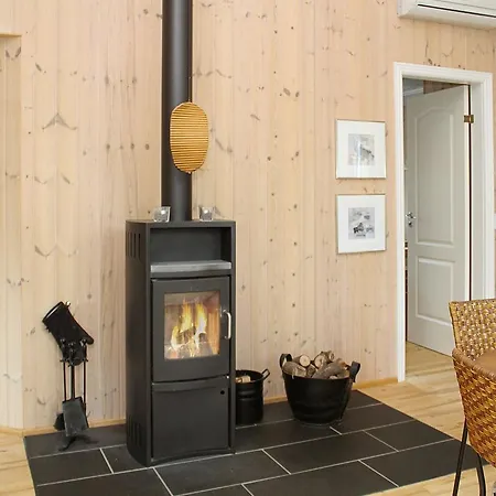 Four-bedroom Holiday In * Hals