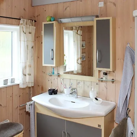 Four-bedroom Holiday In * Hals